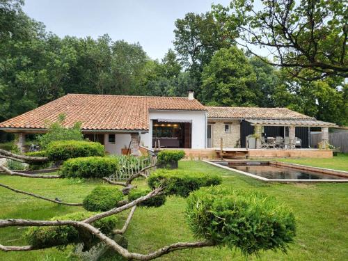 Saint Laurent de la Pree Cama Y Desayuno | Villa du Bois des Écureuils