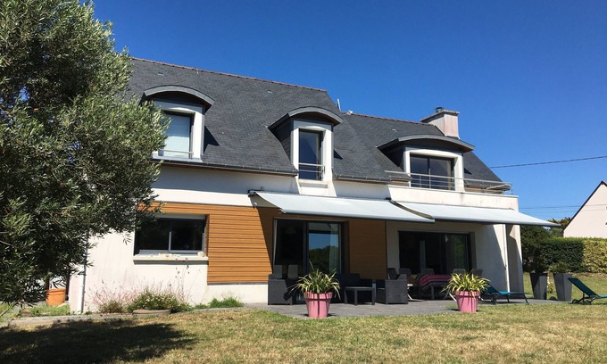 Penmarch Villa | Villa du Ster, superb contemporary villa, 7 minutes walk from the Ster beach