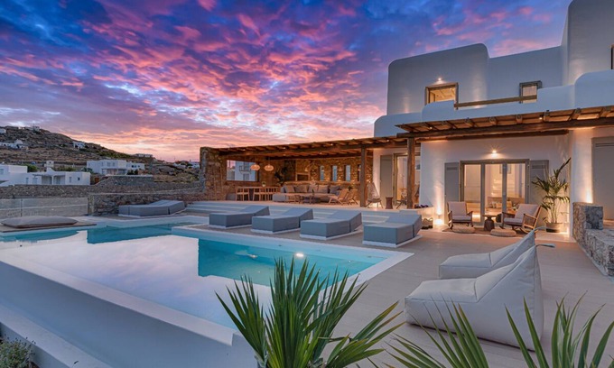 Kalafatis Villa | Villa Eden /Pool/4+1bdrms/5baths/10 guests outdoor dining/parking/garden/BBQ