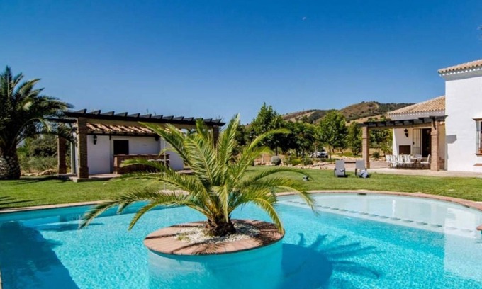 Ronda Villa | Villa 'El Arroyo Ronda' con vistas a la montaña, Wi-Fi y aire acondicionado
