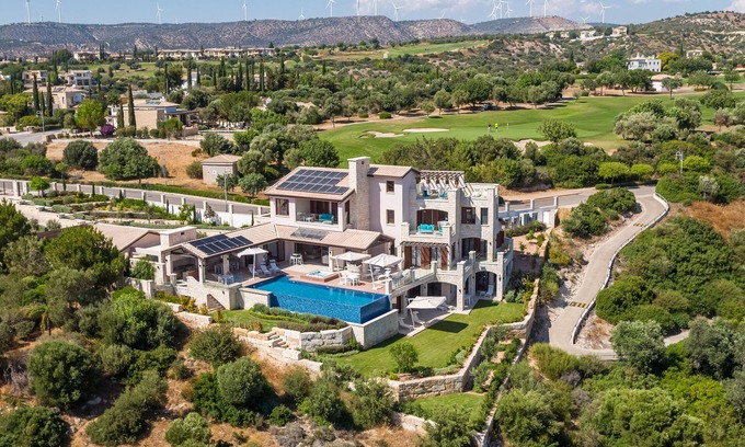 Kouklia Villa | Villa Elea, New Deluxe Golf Villa in Aphrodite Hills - 6 Bedrooms, 7 Bathrooms.