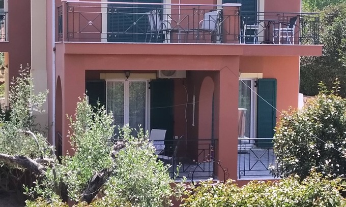 Karavomylos Villa | VILLA ELEFTHERIA villa familiar