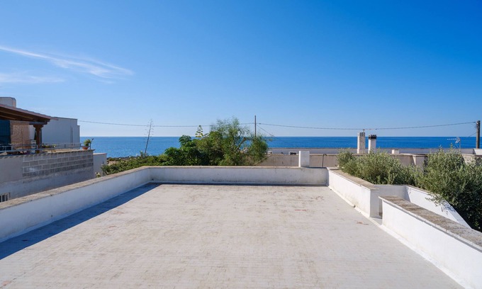 Punta Prosciutto Villa | Villa "Elena" con vistas al mar, terraza y aire acondicionado