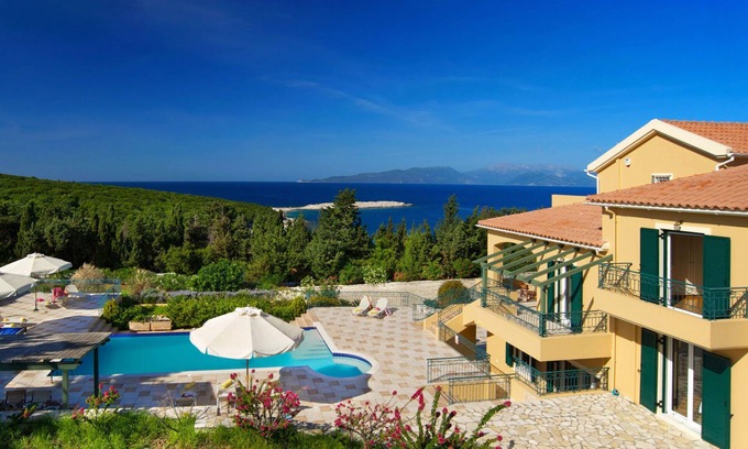 Fiskardo Villa | Villa Emelisse by Villa Plus