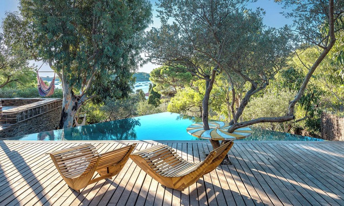 Cadaques Chalet De Esquí | Villa en Portlligat