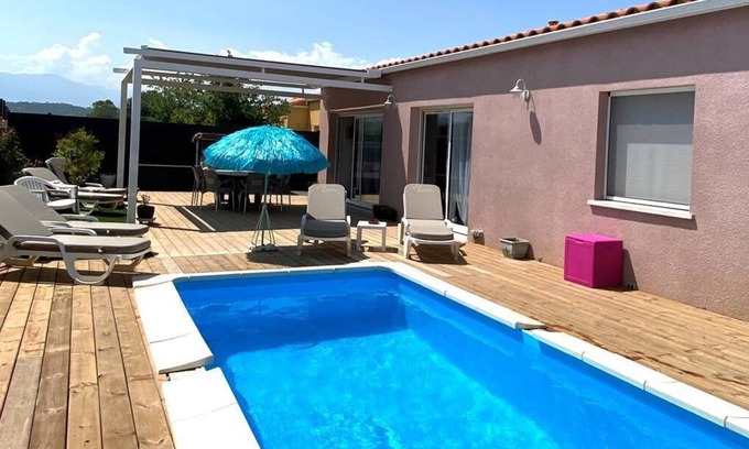 Joch Casa | Villa Entièrement Climatisée, Piscine, Terrain de Pétanque, à 3 km du lac de Vinça, 35 km De