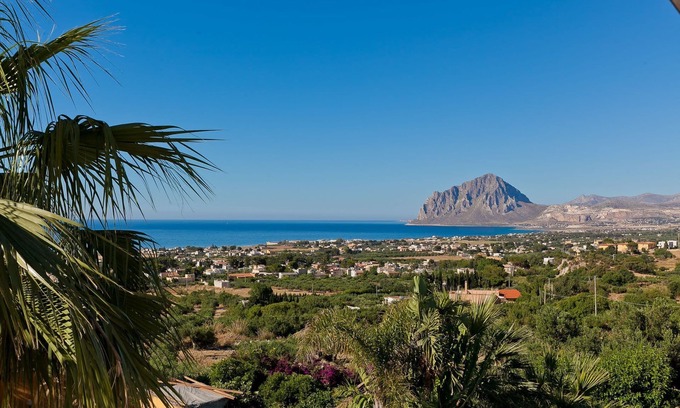 Erice Villa | Villa en Erice con 6 habitaciones, capacidad 12
