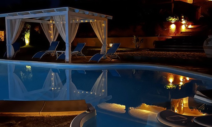Porto San Paolo Villa | Villa "Rubia" con piscina privada, terrazas privadas y Wi-Fi