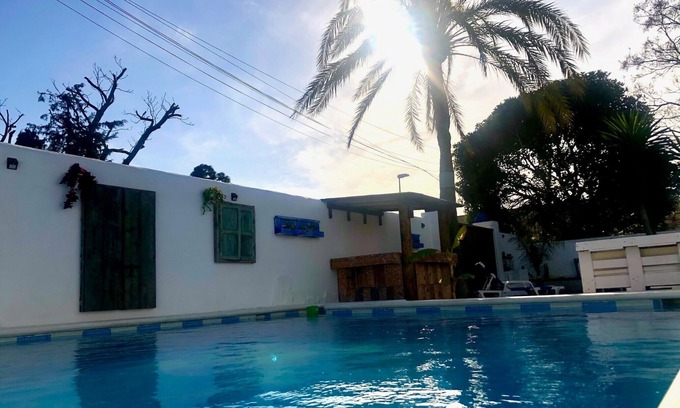 Los Gallos-Cerromolino Chalet De Esquí | Villa LURBERRI chalet exclusivo con piscina privada