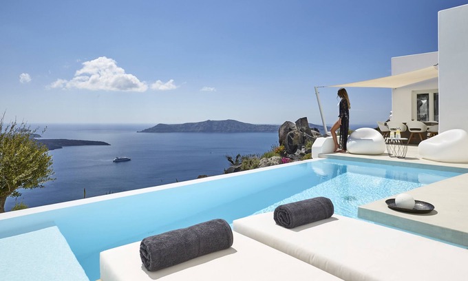 Firostefani Villa | Villa Etheras, piscina privada climatizada, 2 dormitorios, impresionantes vistas de la caldera