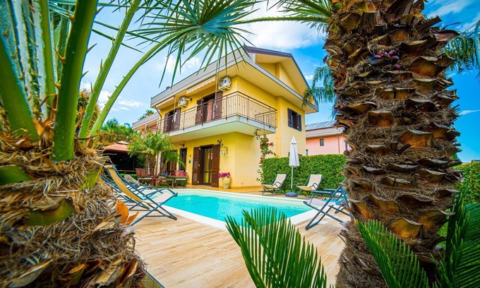 Santa Venerina Villa | VILLA ETNA COCUS CON PISCINA PRIVADA EN LAS PENDIENTES DEL VOLCÁN
