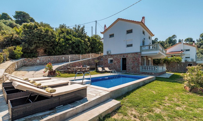 Stafylos Casa | ΒΙΛΛΑ ΕΥΑ ΜΕ ΘΕΑ ΣΤΗΝ ΘΑΛΛΑΣΑ