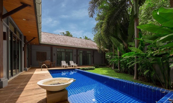 Pa Klok Villa | Villa Flores Tropiclook