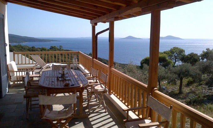 Votsi Villa | Villa Fondana: sin vecinos; acceso privado al mar; Vistas de 180 grados