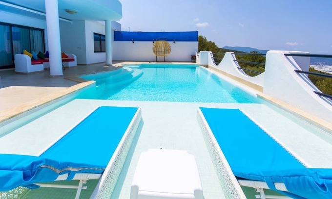 Uzumlu Villa | Villa for 2 in Üzümlü Village