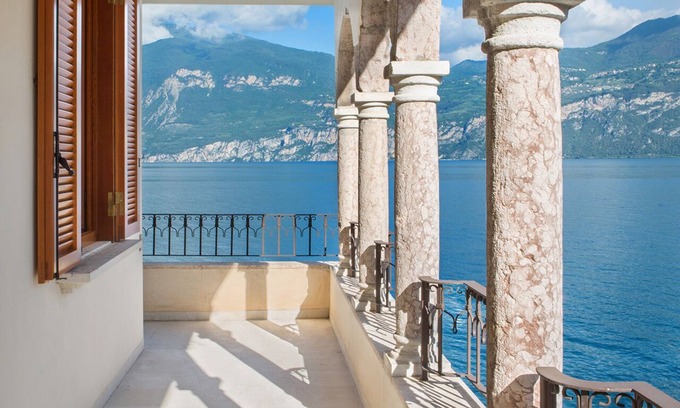Magugnago Apartamento | Villa Francesca-Large apartment by the lake