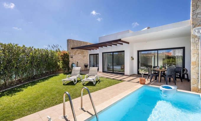 Sagres Casa | Villa Front Loop