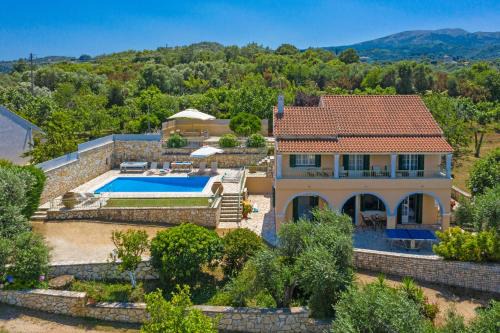Petaleia Villa | Villa Ftelias by Villa Plus