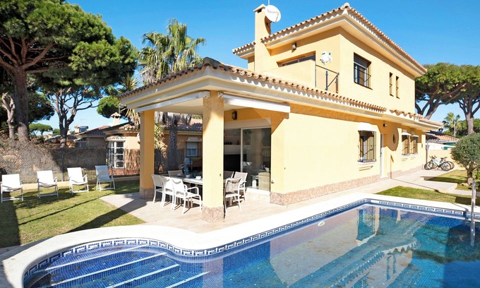 Poblado Sancti Petri Villa | Villa "Alemania" con piscina privada, terraza y Wi-Fi