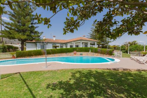 Torremolinos Villa | Villa Galemar Pool & Gardens
