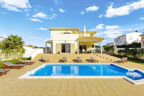 Castelo Villa | Villa Gianni