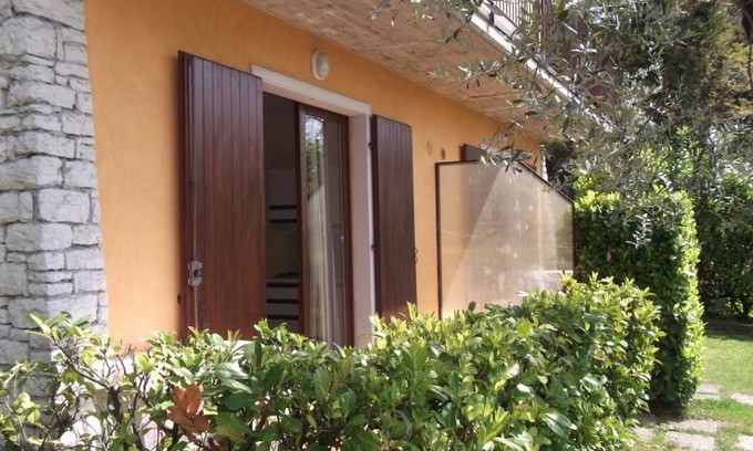 Frader Cama Y Desayuno | Villa Girasole B&B