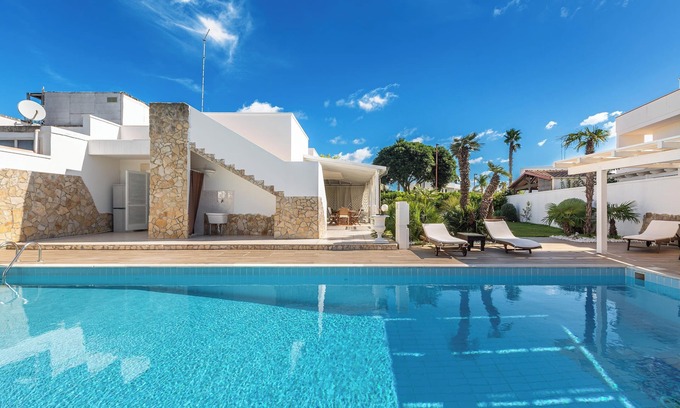 Torre dell'Orso Villa | 351 Villa Goccia