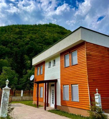 Pejë Apartamento | Villa Gryka