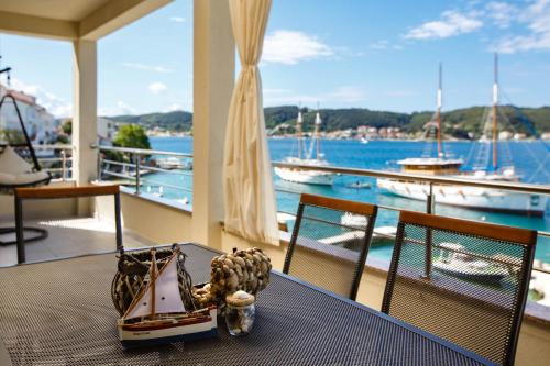 Rab Town Apartamento | Villa Guliva