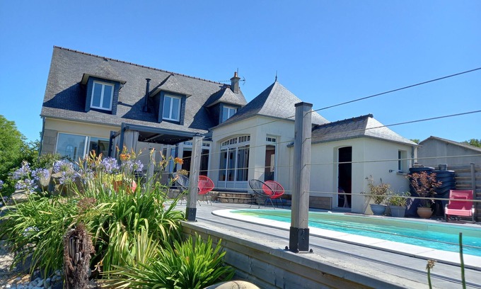 La Fresnais Casa | Villa/house with indoor pool