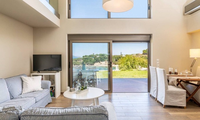 Gargaliani Casa | Villa Idyle Luxury Beachfront Residence