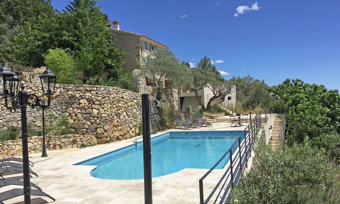 Ampus Casa | Bonita casa de vacaciones con piscina privada