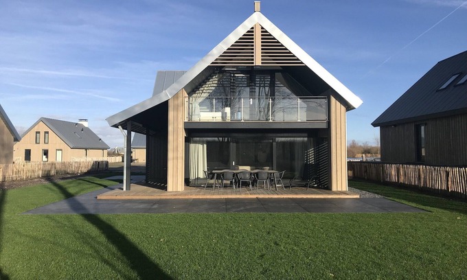 Tholen Casa | Villa en Bergen op Zoom con interiores de lujo