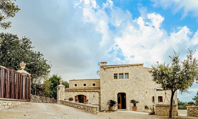 Lloret de Vistalegre Villa | Villa en Lloret con Vistas y Piscina