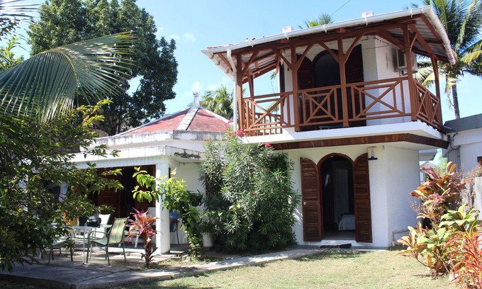 Pereybere Villa | Villa en propio terreno 4/5 minutos a pie de una de las mejores playas de Mauricio.