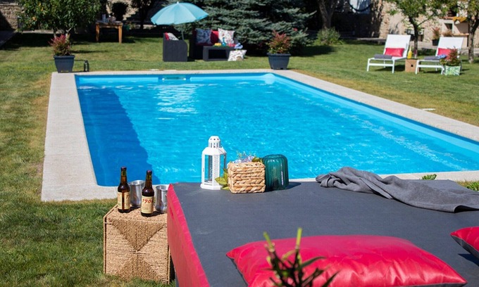 Padron Casa | Villa en Padrón con Piscina y Vistas a Montañas