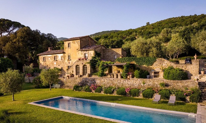 Cortona Villa | Villa en Pergo con 4 habitaciones, capacidad 8