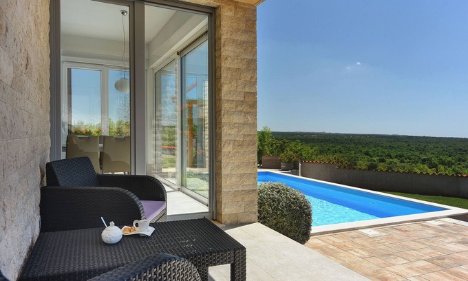 Peroj Villa | Villa en Peroj con piscina cerca de Barbariga