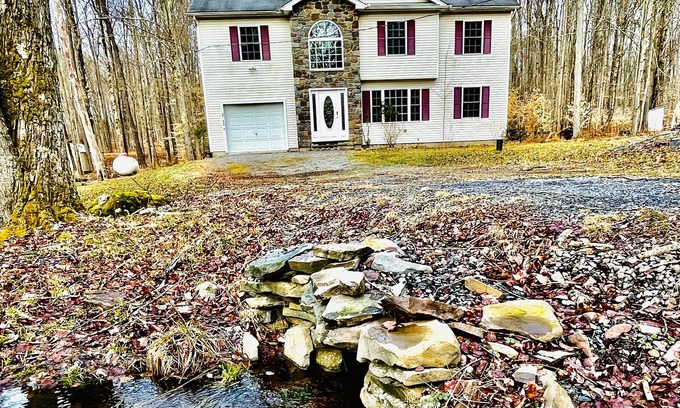 Pocono Lake Villa | Villa in Poconos mountains