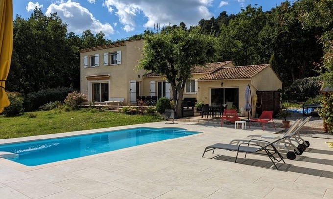 Greoux-les-Bains Casa | Villa in Provence with swimming pool