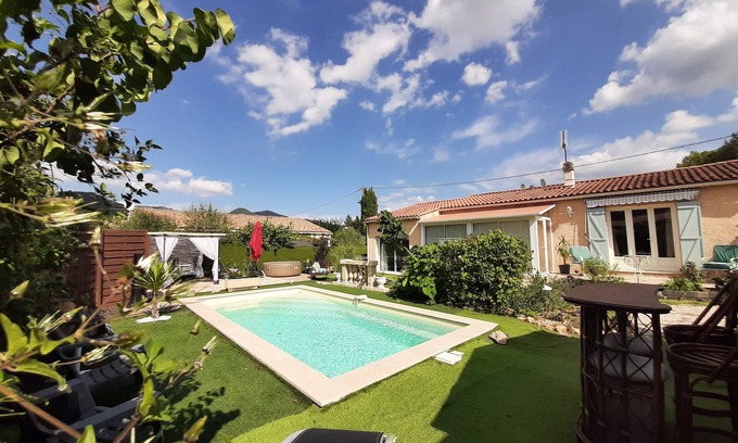 Auriol Villa | Villa in Provence, swimming pool, spa, sauna, between Cassis, Marseille Aix en Provence