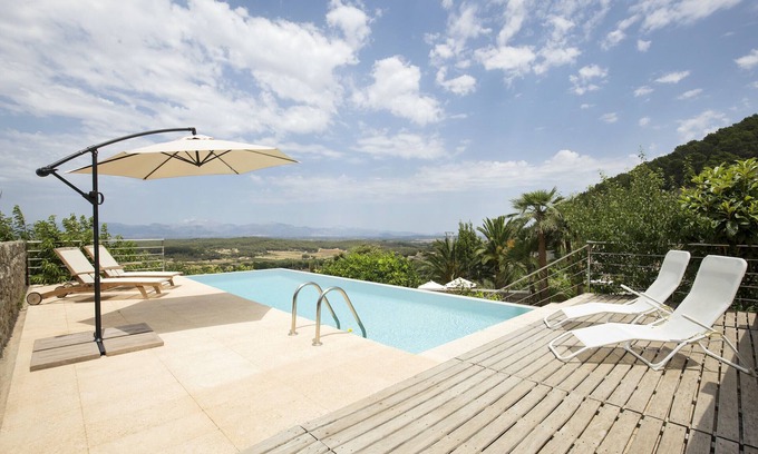 Randa Chalet De Esquí | Villa in Randa with pool
