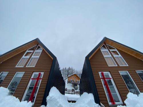 Kosovo Chalet De Esquí | Villa in Rugovë, Kosovo