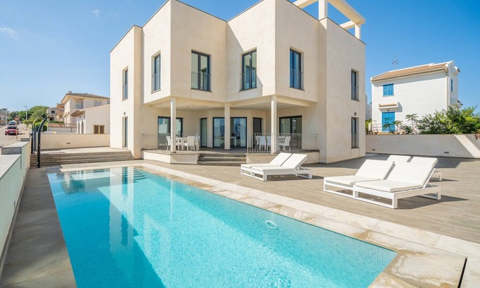 Son Serra de Marina Villa | Villa en Son Serra frente al mar con jacuzzi