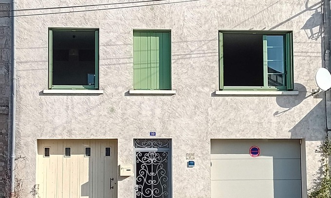 Brantome-en-Perigord Villa | Villa in the heart of Brantôme terrace + garage