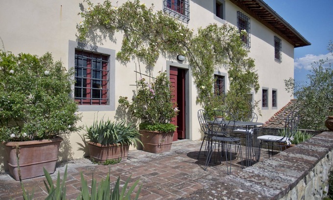 San Donato in Collina Villa | Villa en Torre A Cona con 6 habitaciones, capacidad 12