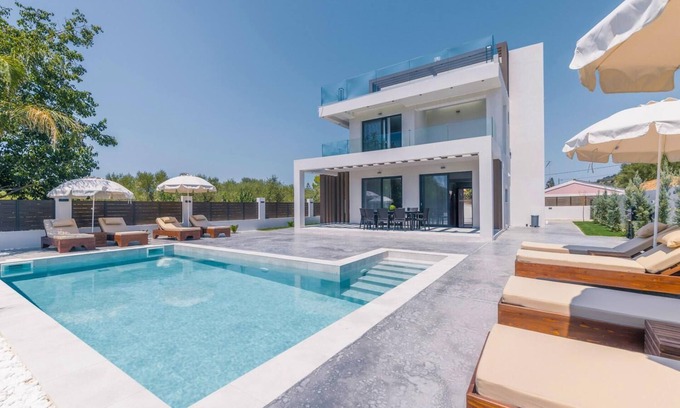 Kalamaki Villa | Villa Infinity Ena - Cuatro Habitaciones Villa, Capacidad 8