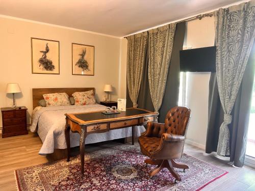 Pineda de Mar Cama Y Desayuno | Villa IRI Habitación N1 con baño propio y balcón