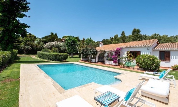 Santa Margherita di Pula Villa | Villa Is Morus - BELOCATIONS