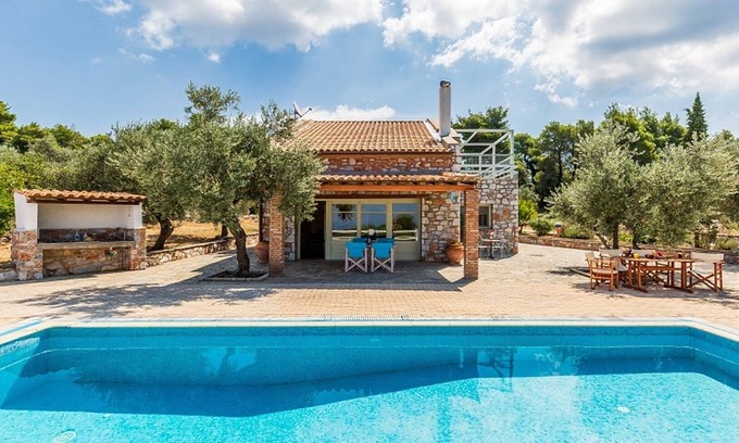 Skopelos Villa | Villa Jasmine: confortable villa en una zona tranquila, hermosa vista